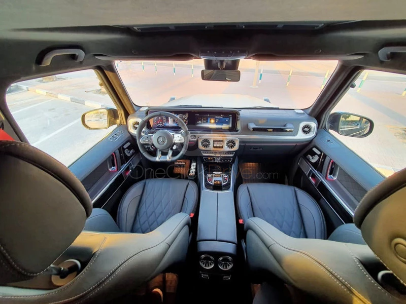 黑色的 奔驰 AMG G63 2021 for rent in 迪拜 6